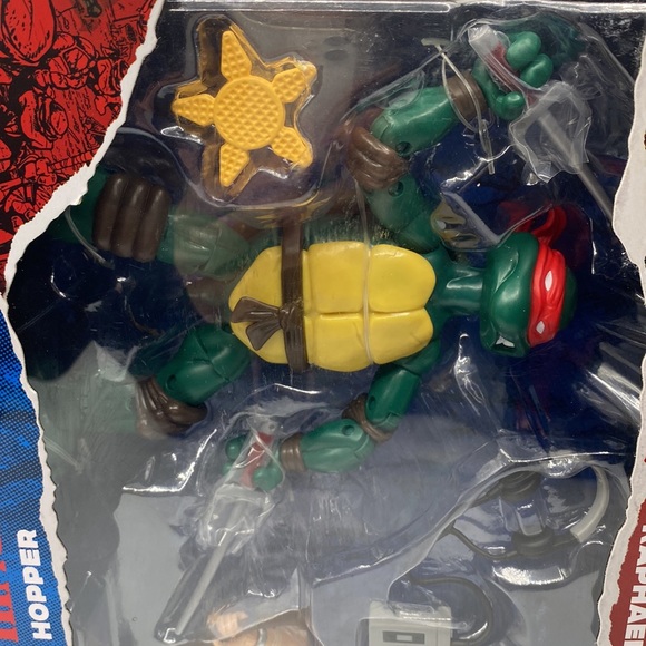 NWT Teenage Mutant Ninja Turtles Stranger Things Raphael & Hopper Action Figures - Picture 9 of 16